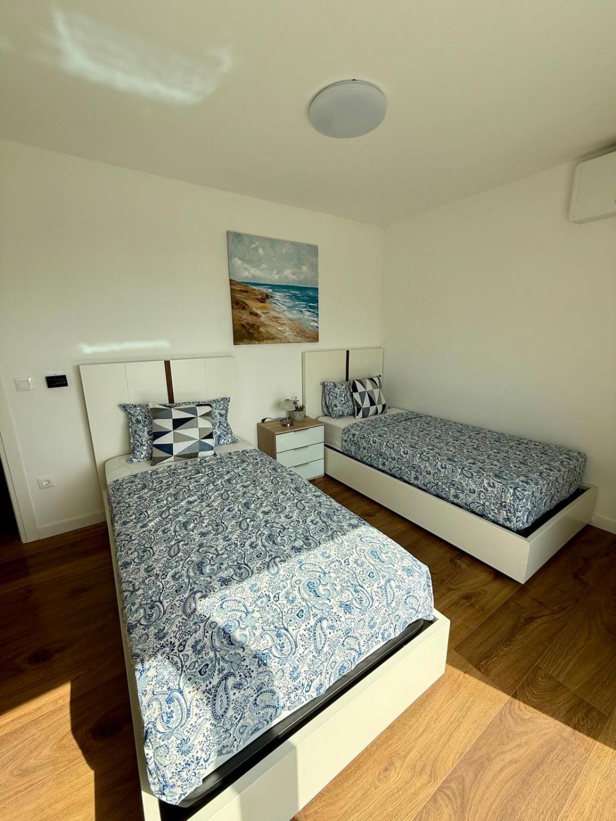 Villa New With Pool, Sea View,